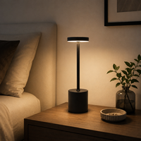 Lampe de table tactile minimaliste rechargeable sans fil avec variateur d'intensité continu et fonction mémoire pour chevet et restaurant
