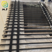 Clôture en acier de zinc de mur de limite de jardin extérieur de personnalisation d'usine Applications de protection clôture de jardin en métal antirouille noire