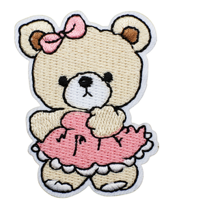 Atacado: Patch de Tecido de Poliéster Bordado com Urso Rosa, Flor de Cerejeira e Doces para Decoração de Dia dos Namorados - Product Image 4