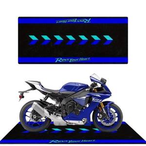 Tapete para Motocicleta Revs Your Heart, Negro, Verde Azulado y Rojo, Patrón Geométrico, Adhesivo, Cuadrado, de Fibra de Poliéster, para Garaje y Hogar - Product Image 4