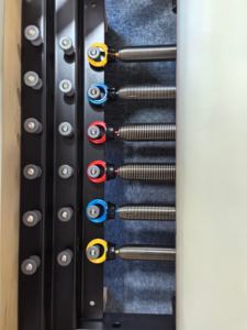 Lit de Pilates Reformer en bois d'érable pour studio, usage domestique ou commercial, logo et couleur personnalisables - Product Image 6