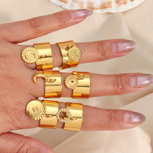 Anelli Aperti con Ciondolo a Goccia, Luna e Aeroplano in Acciaio Inossidabile Placcato Oro 18K, Stile Trendy all'Ingrosso - Product Image 1