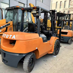 Camion TOY OTA d'occasion 5t, moteur japonais, contrepoids, capacité de 5 tonnes pour la manutention de matériaux lourds - Product Image 2