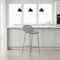 Tabourets de bar en plastique de style simple, adaptés aux salles à manger, aux bars et aux cafés