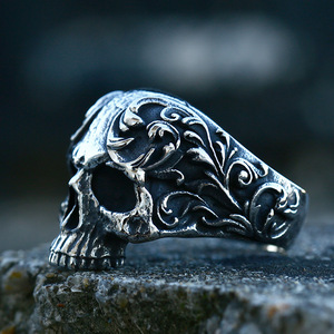 Bague Squelette Punk en Acier Inoxydable Plaqué Argent Vieilli, Bijou Tendance pour Homme, Idéal au Quotidien, Cadeau - Product Image 1