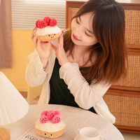 Jouets en peluche dessin animé mignon fraise crème glacée gâteau personnalisé en peluche doux en peluche couette oreiller cadeaux d'anniversaire