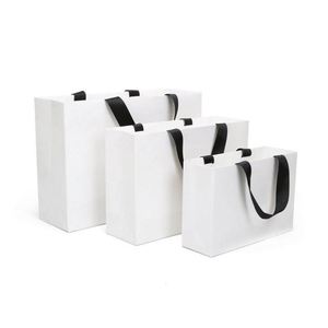 Bolsa de Cartón Reciclable Ecológica de Lujo con Asas Circulares, Impresa y Personalizable, Venta al Por Mayor - Product Image 4