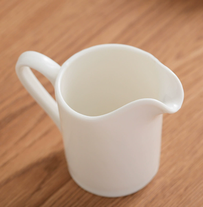 เหยือกครีมขนาดเล็กทำจากเซรามิกคุณภาพสูง พร้อมฝาปิดและพวยกา สำหรับใส่ซอสหรือครีม ปริมาตร 350 มล. เหมาะสำหรับโรงแรมและร้านอาหาร - Product Image 3