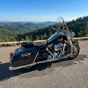 Harley-Davidson Road King Base Grand Touring Cruiser d'occasion 2015, origine américaine, confort, puissance, stabilité, conduite agréable, à vendre - Product Image 3