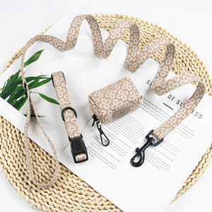 Hoa Crochet Mềm Độn Con Chó Khai Thác Thiết Lập Vật Nuôi Cổ Áo Dây Xích Con Chó Sang Trọng Khai Thác Với Phân Của Các Nhà Sản Xuất Túi Vật Nuôi Nguồn Cung Cấp - Product Image 3