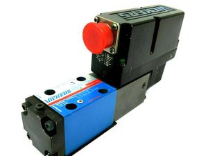 Vickers 859an00003a Kbsdg4v-3-92l-40n-m1-ph7-h7-12 Amplificateur directionnel proportionnel intégré avec retour LVDT Ng06 Cetop 3 - Product Image 3