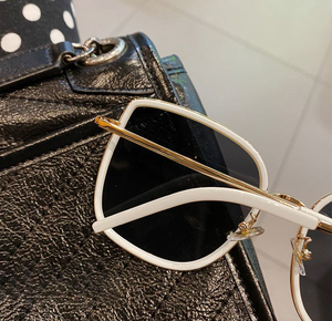 Xinrunjin Custom Logo Gafas de sol Gift Set Gafas de sol con Estuche Personalizado para Regalos Empresariales & Marca Personal - Product Image 6