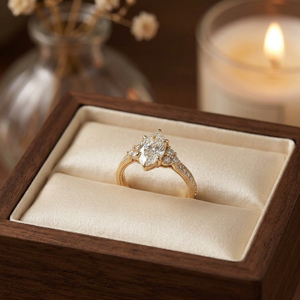 Bague Vintage de Luxe Ovale en Moissanite avec Bande Gravée Filigrane, Pierres d'Accordéon, Testée au Diamant, Sertie à Griffes, Certifiée GRA - Product Image 4