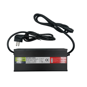 Cargador Rápido Original <span class=keywords><strong>DUALTRON</strong></span> <span class=keywords><strong>THUNDER</strong></span> 3 83V 5A, Repuestos de Aluminio para Patinete Eléctrico, Carga Rápida de <span class=keywords><strong>72V</strong></span> 5A, Máx. 6A - Product Image 1