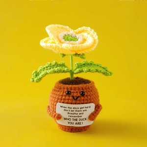 Poupée Pomme de Terre Positive Tricotée à la Main, Plante en Pot au Crochet et Verdure Artificielle pour la Décoration Intérieure - Product Image 5