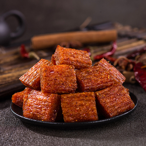 500g de collation chinoise épicée HotStrip, collation au chili moelleuse, collation aux haricots, goût épicé et piquant, <span class=keywords><strong>Latiao</strong></span> épicé - Product Image 4