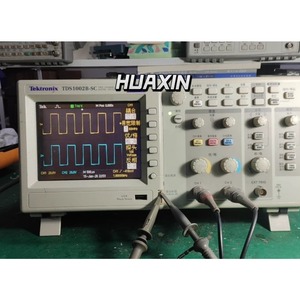 1PC Osciloscopio de Almacenamiento Digital Tektronix TDS1002B-SC - Product Image 3