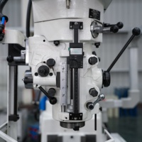 Fraiseuse verticale manuelle intégrée TECHMAX MF-32 avec colonne de fraisage, guidage trempé HRC45, haute précision et stabilité