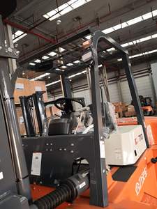 รถยกดีเซลแบบแมนนวล 7 ตัน รุ่น CPCD70 พร้อมที่ชาร์จแบตเตอรี่รถยก - Product Image 5