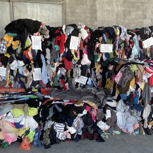 <span class=keywords><strong>ผ้า</strong></span>เหลือใช้จากเสื้อ<span class=keywords><strong>ผ้า</strong></span> <span class=keywords><strong>ผ้า</strong></span>ฝ้าย <span class=keywords><strong>ผ้า</strong></span>ยีนส์ เสื้อผ้า<span class=keywords><strong>มือ</strong></span><span class=keywords><strong>สอง</strong></span>คุณภาพดี <span class=keywords><strong>ผ้า</strong></span>ทำความสะอาด - Product Image 5