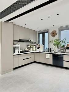 Armoires de cuisine encastrées de luxe en tons gris avec appareils intégrés pour les projets de rénovation de cuisine de villa moderne - Product Image 2