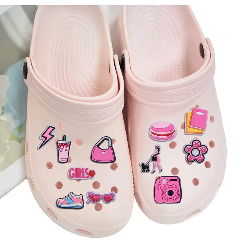 Sepatu karet lembut PVC kartun Fashion, Aksesori dekorasi kartun lucu diy gesper sepatu grosir