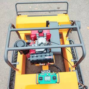 Desbrozadora de gasolina de grado industrial con control remoto de 4 tiempos y ancho de corte de 55 cm, cortacésped de orugas, trituradora de martillos - Product Image 6