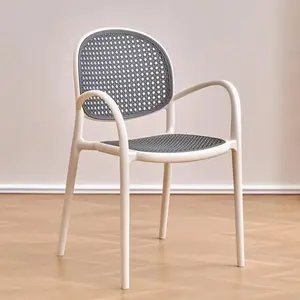 आउटडोर प्लास्टिक गार्डन कुर्सियाँ होम फर्नीचर डाइनिंग रूम फर्नीचर आधुनिक लकड़ी की डाइनिंग कुर्सियाँ डिज़ाइन लकड़ी की किचन बार कुर्सियाँ