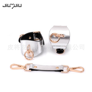 Produits pour adultes SM, plaisir sexuel des couples, bondage, menottes, jouets sexuels alternatifs pour esclaves sexuels, menottes en cuir véritable - Product Image 2