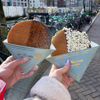 Disposable Hot Food Grade Paperboard Triangle Ice Cream Packaging Pizza Egg Bubble Waffle Packing Holder Paper Crepe Cone