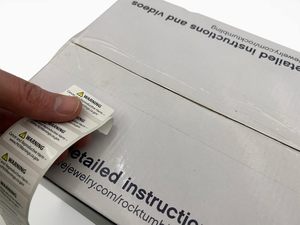 Etichette di avvertenza in carta rettangolari per bigiotteria, conformi alla Proposition 65, 0,5 x 1,5 pollici, in rotolo |   10.000 Pezzi - Product Image 5