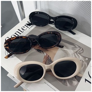 2025 High Quality <b>Retro</b> Oval UV400 <b>Sunglasses</b> with Black Frame for Unisex New Fashion Design - Product Image 1