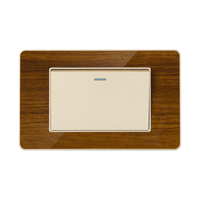 Prise de commutateur mural FIKO American Standard en panneau de grain de bois avec USB/Type-c
