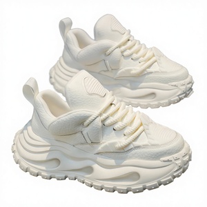 Chaussures de marche sportives pour hommes 2026 à semelle épaisse rehaussante en cuir véritable respirantes tendance mode pour la course en extérieur - Product Image 2