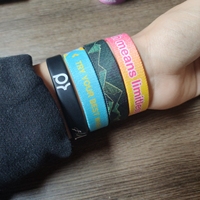 Bracelet en tissu personnalisé avec étiquette tissée, élastique, pour adultes et enfants, avec puce NFC RFID, réutilisable, pour événements, fabrication en usine