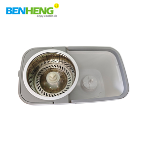 BENHENG, nueva fregona mágica giratoria con varilla <span class=keywords><strong>de</strong></span> acero inoxidable desmontable con fregona <span class=keywords><strong>de</strong></span> cubo <span class=keywords><strong>de</strong></span> fibra ultrafina, artículos <span class=keywords><strong>de</strong></span> <span class=keywords><strong>limpieza</strong></span> <span class=keywords><strong>para</strong></span> el hogar - Product Image 4