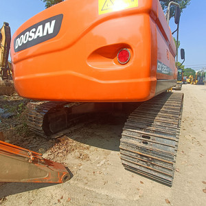 Excavatrice sur chenilles hydraulique Doosan DX225LC-9C DX300 d'occasion à vendre - Product Image 4