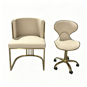 Ensemble de chaise de manucure et pédicure en cuir PU avec base dorée de luxe, tabouret de technicien de salon de manucure commercial avec roulettes - Product Image 1