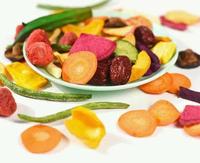 Gemengd Fruit Groenten Chips Hoge Kwaliteit Vegetbalen Snacks 10 Soorten Vacuüm Gefrituurde Gedroogde Knapperige Gemengde Fruitgroenten