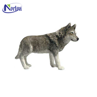 Vente chaude : Statues de loup hurlant en résine pour l'extérieur, design populaire, sculptures grandeur nature, modèle en fibre de verre peint à l'anime