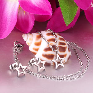 Collana con ciondolo a forma di stella e orecchini per set di gioielli da donna in acciaio inossidabile - Product Image 6