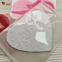 Patchs en fourrure thermocollants personnalisés en gros, motif cœur Saint-Valentin, grande taille en chenille pour vêtements, t-shirts, sweats à capuche, sweats, chapeaux, denim