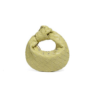 Mini Borsa a Mano Intrecciata <span class=keywords><strong>di</strong></span> <span class=keywords><strong>Lusso</strong></span> Personalizzata, Borsetta alla Moda Fatta a Mano <span class=keywords><strong>in</strong></span> <span class=keywords><strong>Pelle</strong></span> Vegana PU con Nodo, Borsa Mezzaluna Intessuta a Mano Estate 2025 - Product Image 2