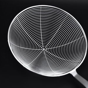 Stainless Steel Wooden Handle Strainer Spoon For Noodles Dumplings Frying Hot Pot Kitchen Utensil - Product Image 3
