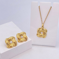 Ensemble assorti collier et boucles d'oreilles en acier inoxydable doré, motifs cœur, tournesol, papillon, perle, feuille, 9 styles, hypoallergénique, OEM