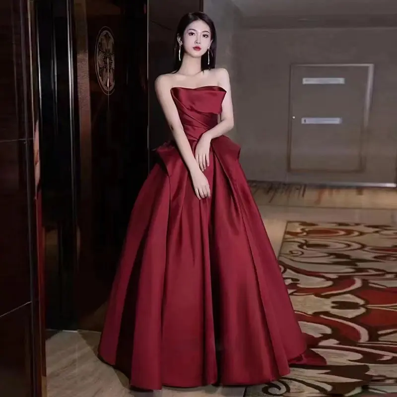 El más popular nuevo vestido de noche de satén rojo nupcial para mujer