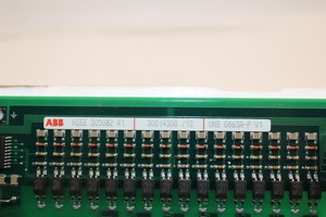 Tarjeta de Interfaz de Señales HIEE 305082 R1 UNS0863A-P para PLC - Product Image 3