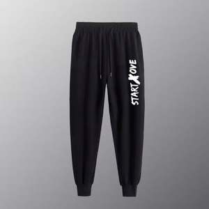 กางเกงวอร์มขายส่งสำหรับผู้ชาย กางเกงแทร็คเนื้อผ้านุ่มพิเศษ มีกระเป๋า เหมาะสำหรับใส่พักผ่อน - Product Image 2