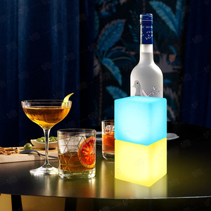 Môi trường xung quanh thay đổi màu sắc 4 inch Cube <span class=keywords><strong>Shape</strong></span> Cube LED tâm trạng ánh sáng ban đêm với điều khiển từ xa - Product Image 2