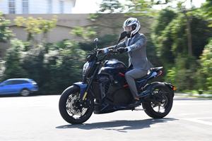 Motocicleta eléctrica de 3000W, motocicletas eléctricas de largo alcance para adultos, motocicleta eléctrica <span class=keywords><strong>Volta</strong></span> potente, bicicleta eléctrica de ciudad para adultos - Product Image 3